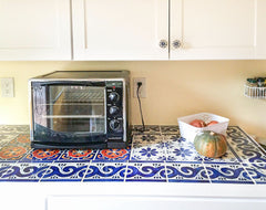 Mexican Talavera Ceramic Decorative Tile: Blue Isabel